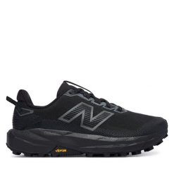 Buty do biegania New Balance. Czarne obuwie sportowe damskie New Balance, bez wzorów, bez zapięcia, do biegania. Za 649.99 zł.