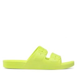 Klapki Freedom Moses. Zielone klapki damskie Freedom moses, bez wzorów, bez obcasa, bez zapięcia. Za 229.99 zł.