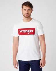 T-SHIRT MĘSKI WRANGLER SS LOGO TEE WHITE W742FK989 112131082. Białe t-shirty męskie Wrangler, m, bez wzorów, z bawełny, bez kołnierzyka, bez ramiączek. Za 69.99 zł.