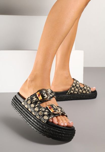 Czarne Plecione Klapki na Grubej Podeszwie ze Sprzączkami Sonisea. Czarne klapki damskie Renee, bez wzorów, z jeansu, eleganckie, bez obcasa, na płaskiej podeszwie, bez zapięcia. Za 89.99 zł.