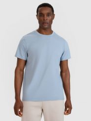 4F T-shirt regular gładki męski - niebieski M. Niebieskie t-shirty męskie 4F, m, bez wzorów, z bawełny, bez kołnierzyka, bez ramiączek. Za 49.99 zł.