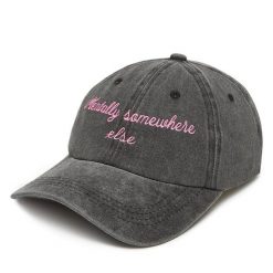 Czapka z daszkiem DeeZee. Czarne czapki damskie DeeZee, bez wzorów. Za 49.99 zł.