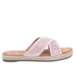 Klapki damskie espadryle Bakou Pink różowe. Czerwone klapki damskie na lato, w ażurowe wzory, z materiału, casualowe, bez obcasa, bez zapięcia. Za 101.62 zł.