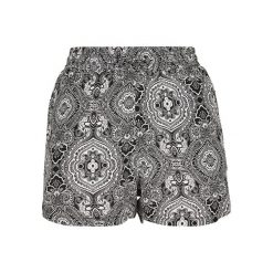 Szorty damskie Urban Classic resort. Białe szorty damskie Urban Classics, bez wzorów, z wiskozy, eleganckie. Za 168.00 zł.