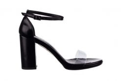 Sandały Bayla-187 587-571 Czarny, Skóra ekologiczna - 40. Czarne sandały damskie Bayla, bez wzorów, ze skóry ekologicznej, bez obcasa, bez zapięcia. W wyprzedaży za 89.10 zł.