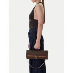 Torebka MICHAEL Michael Kors. Brązowe torebki do ręki damskie MICHAEL Michael Kors, bez wzorów, bez dodatków. Za 859.99 zł.