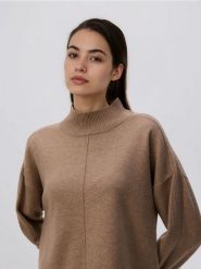 Sweter z domieszką wełny - brązowy. Brązowe swetry nierozpinane damskie Reserved, l, bez wzorów, z dzianiny, bez kołnierzyka, bez ramiączek. Za 129.99 zł.