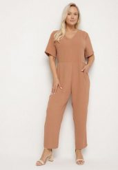 Brązowy Kombinezon Panomeda. Brązowe sukienki damskie Born2be, na co dzień, plus size, bez wzorów, z tkaniny, klasyczne, bez kołnierzyka, plus size, bez ramiączek, maxi, proste. Za 129.99 zł.