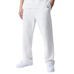 Spodnie do biegania New Era Essentials. Szare spodnie sportowe męskie New Era, m, bez wzorów, z dresówki, do biegania. Za 266.50 zł.