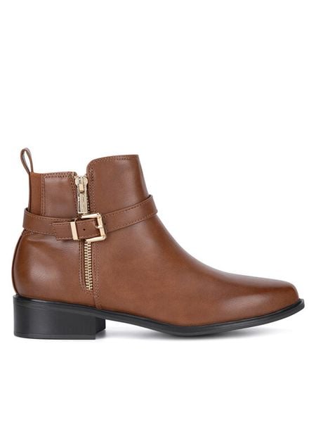 Clara Barson Botki WYL4016-1 Brązowy. Brązowe botki damskie Clara Barson, bez wzorów, z materiału, bez obcasa, na płaskiej podeszwie, bez zapięcia. Za 149.99 zł.