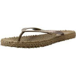Sandały ILSE JACOBSEN CHEERFUL01 Zielony. Zielone sandały damskie Ilse Jacobsen, bez wzorów, z gumy, bez obcasa, bez zapięcia. Za 152.99 zł.
