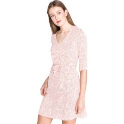 Vero Moda Tia Sukienka Czerwony Biały. Białe sukienki damskie Vero Moda, l, bez wzorów, z elastanu, bez kołnierzyka, bez ramiączek. Za 154.95 zł.