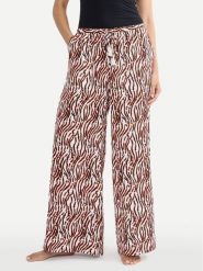 Triumph Spodnie materiałowe Summer 10227246 Brązowy Wide Leg. Brązowe spodnie materiałowe damskie Triumph, bez wzorów, z materiału. Za 159.99 zł.