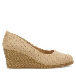 Półbuty Clara Barson. Brązowe półbuty damskie Clara Barson, bez wzorów, bez obcasa, na koturnie, bez zapięcia. Za 119.99 zł.