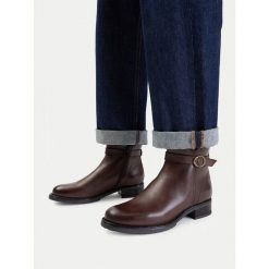 Botki Lasocki. Brązowe botki damskie Lasocki, bez wzorów, bez obcasa, na płaskiej podeszwie, bez zapięcia. Za 259.99 zł.
