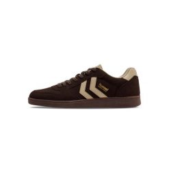 Sneakersy Hummel Perfekt CL. Brązowe obuwie sportowe damskie Hummel, bez wzorów, bez zapięcia, do piłki ręcznej. Za 270.00 zł.