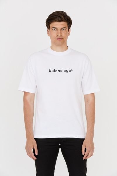 BALENCIAGA Męski biały t-shirt z czarnym logo, Rozmiar S. Białe t-shirty męskie Balenciaga, m, bez wzorów, bez kołnierzyka, bez ramiączek. W wyprzedaży za 699.99 zł.