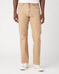 WRANGLER TEXAS MĘSKIE SPODNIE MATERIAŁOWE TIGERS EYE W121DRC20 112337508. Spodnie materiałowe męskie Wrangler, bez wzorów, z materiału. Za 209.99 zł.