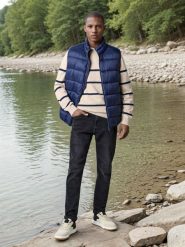 Sweter - zielony. Zielone swetry męskie Sinsay, l, bez wzorów, z bawełny, bez kołnierzyka, bez ramiączek. Za 59.99 zł.