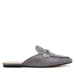 Klapki Guess. Szare klapki damskie Guess, z aplikacjami, bez obcasa, bez zapięcia. Za 319.99 zł.