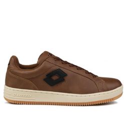 Buty męskie sportowe do chodzenia Lotto YARIN NL. Brązowe buty sportowe męskie Lotto, bez wzorów, bez zapięcia, trekkingowe. W wyprzedaży za 159.00 zł.