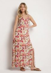 Czerwona Rozkloszowana Sukienka z Wiskozy w Kwiatowym Wzór Redeelle. Czerwone sukienki damskie Born2be, na co dzień, l, bez wzorów, z wiskozy, eleganckie, bez kołnierzyka, bez ramiączek, maxi, rozkloszowane. Za 89.99 zł.