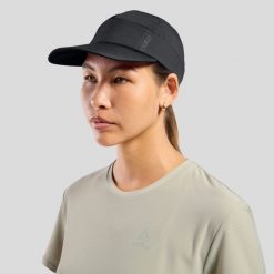 Czapka z daszkiem Odlo Performance X-Light Pack Cap. Czarne czapki damskie ODLO, bez wzorów, sportowe. Za 136.80 zł.