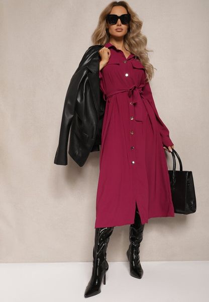 Bordowa Rozkloszowana Sukienka o Koszulowym Kroju z Guzikami Wiązana w Talii Kortiana. Czerwone sukienki damskie Renee, do pracy, bez wzorów, biznesowe, bez kołnierzyka, bez ramiączek, midi, koszulowe. Za 119.99 zł.