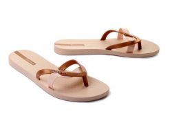 IPANEMA Kirei FEM 81805 beige/gold, klapki japonki damskie. Brązowe klapki damskie Ipanema, na lato, bez wzorów, bez obcasa, bez zapięcia. Za 79.99 zł.