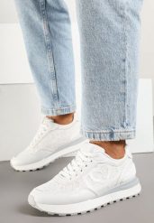 Białe Sneakersy Zdobione Koronką Callriva. Białe obuwie sportowe damskie Born2be, z aplikacjami, z jeansu, bez zapięcia. Za 99.99 zł.
