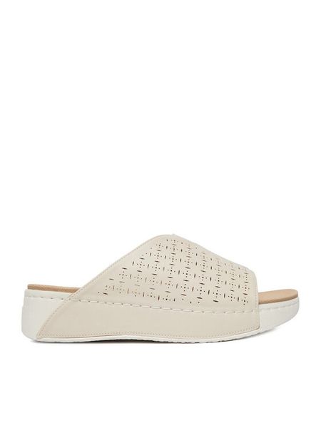 Go Soft Klapki CEO-R26SS02248 Beżowy. Brązowe klapki damskie GO SOFT, bez wzorów, ze skóry, bez obcasa, bez zapięcia. Za 119.99 zł.