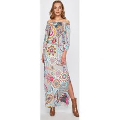 Desigual - Sukienka. Białe sukienki damskie Desigual, na co dzień, bez wzorów, z materiału, casualowe, z asymetrycznym kołnierzem, bez ramiączek, maxi, asymetryczne. W wyprzedaży za 359.90 zł.