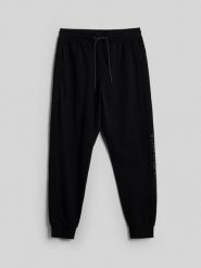 4F Spodnie dresowe joggery męskie - czarne XL. Czarne spodnie sportowe męskie 4F, m, bez wzorów, z dresówki, trekkingowe. Za 159.99 zł.