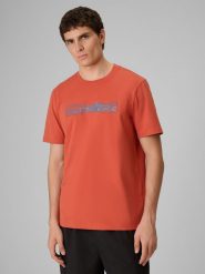 4F T-shirt regular z nadrukiem męski - koralowy XXL. Pomarańczowe t-shirty męskie 4F, m, bez wzorów, z materiału, bez kołnierzyka, bez ramiączek. Za 69.99 zł.