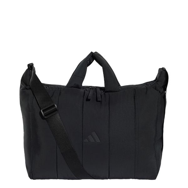 Torba Winterized typu tote. Czerwone torby na ramię męskie Adidas, bez wzorów, z materiału, na ramię, pikowane. Za 199.00 zł.