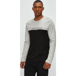 Calvin Klein Underwear - Longsleeve piżamowy. Szare piżamy męskie Calvin Klein Underwear, m, bez wzorów, z bawełny, bez kołnierzyka, bez ramiączek, długie. W wyprzedaży za 119.90 zł.