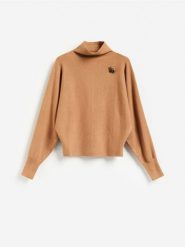 Sweter z ozdobnym detalem - beżowy. Brązowe swetry nierozpinane damskie Reserved, l, bez wzorów, z dzianiny, bez kołnierzyka, bez ramiączek. Za 149.99 zł.