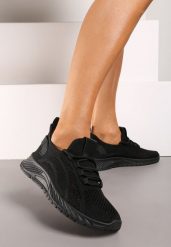 Czarne Buty Sportowe Elona. Czarne obuwie sportowe damskie Born2be, z aplikacjami, z jeansu, bez zapięcia. Za 79.99 zł.