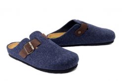 DR. BRINKMANN 220077-05 blau, klapki męskie. Niebieskie klapki męskie Dr. Brinkmann, bez wzorów, bez zapięcia. Za 225.17 zł.