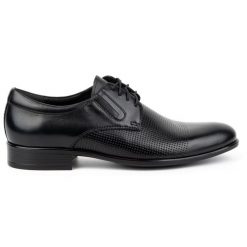 Kampol Buty męskie wizytowe skórzane 324KAM czarne. Czarne buty wizytowe męskie bez wzorów, bez obcasa, bez zapięcia. Za 362.62 zł.