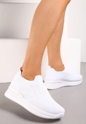 Białe Buty Sportowe na Grubej Podeszwie Reliva. Białe obuwie sportowe damskie Renee, bez wzorów, bez zapięcia. Za 29.99 zł.
