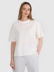 4F T-shirt oversize gładki damski - biały XS. Białe t-shirty damskie 4F, xl, bez wzorów, z bawełny, klasyczne, bez kołnierzyka, bez ramiączek. W wyprzedaży za 49.99 zł.