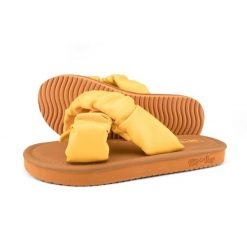 Klapki plażowe damskie Flip Flop Fauna Cross. Żółte klapki damskie Flip Flop, na lato, bez wzorów, bez obcasa, bez zapięcia. Za 123.05 zł.