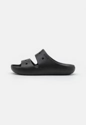 Klapki Dla Dorosłych Crocs Classic V2 Sandal. Czarne klapki damskie Crocs, bez wzorów, z materiału, bez obcasa, bez zapięcia. Za 135.99 zł.