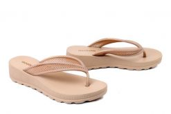 AZALEIA 19185 Angelica BM344 glitter pearly beige, klapki japonki damskie. Brązowe klapki damskie Azaleia, na lato, bez wzorów, bez obcasa, bez zapięcia. Za 123.16 zł.