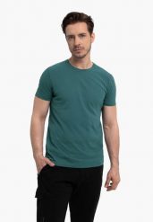 Bawełniana koszulka T-BASIC. Niebieskie t-shirty męskie Volcano, l, bez wzorów, z bawełny, bez kołnierzyka, bez ramiączek. Za 54.99 zł.