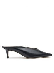 HUGO Klapki Charlize 50536294 Czarny. Czarne klapki damskie Hugo, bez wzorów, ze skóry, bez obcasa, bez zapięcia. Za 1,399.00 zł.