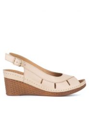 Lasocki Sandały ARC-N1890-02 Beżowy. Brązowe sandały damskie Lasocki, bez wzorów, ze skóry, bez obcasa, na koturnie, bez zapięcia. Za 139.99 zł.