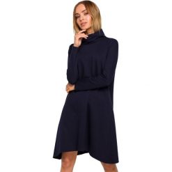 Sukienka trapezowa asymetryczna z golfem bawełniana granatowa. Sukienki damskie Sukienki.shop, na co dzień, na jesień, m, bez wzorów, z bawełny, z asymetrycznym kołnierzem, bez ramiączek, asymetryczne. Za 149.00 zł.