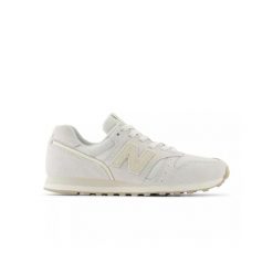 Buty sportowe sneakersy damskie New Balance 373. Białe obuwie sportowe damskie New Balance, bez wzorów, bez zapięcia, trekkingowe, New Balance 373. Za 299.00 zł.